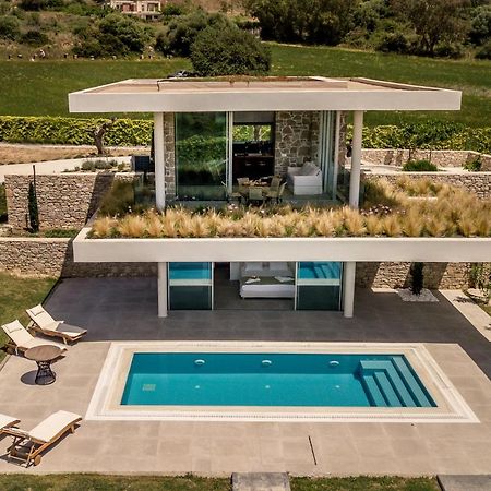 Varko Luxury Suites Paleros エクステリア 写真