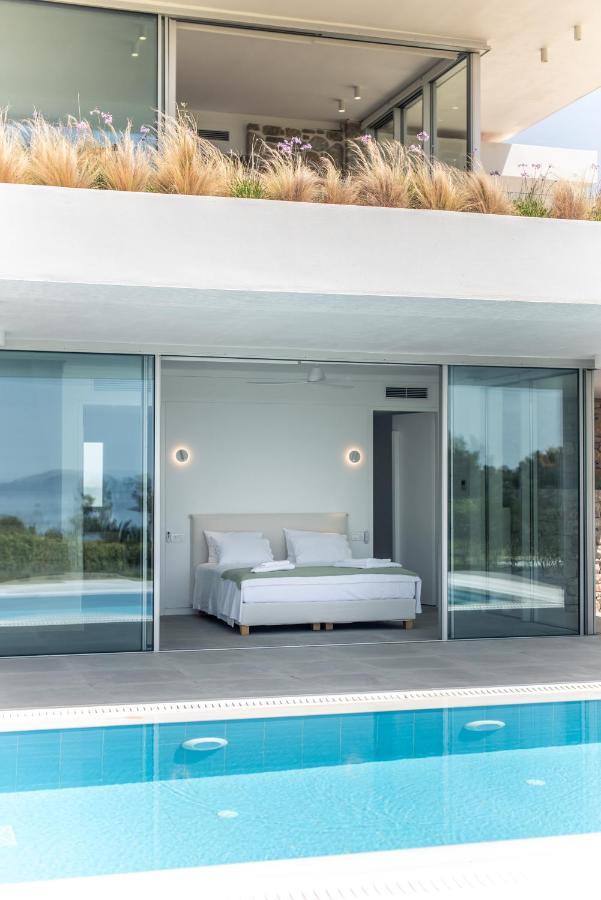 Varko Luxury Suites Paleros エクステリア 写真